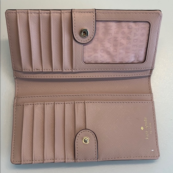 Pink Kate spade wallet with a bow - Picture 4 of 5